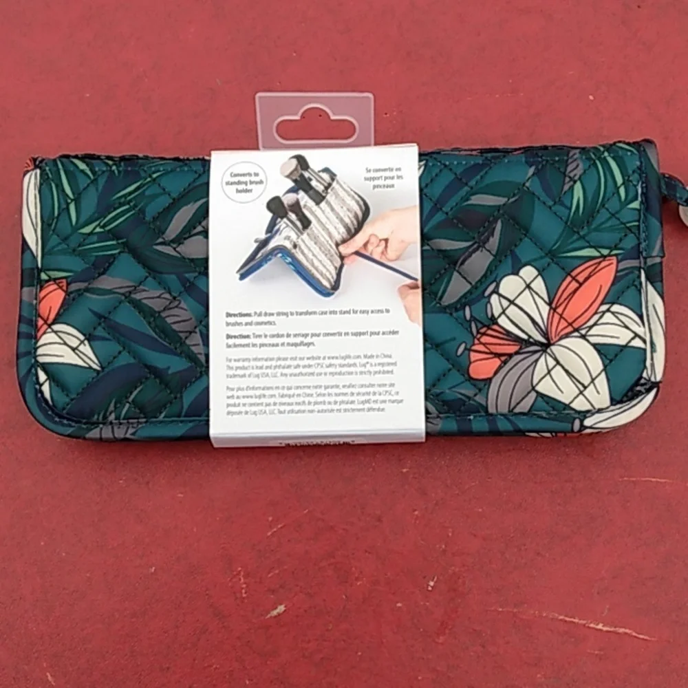Lug sleeper brush holder